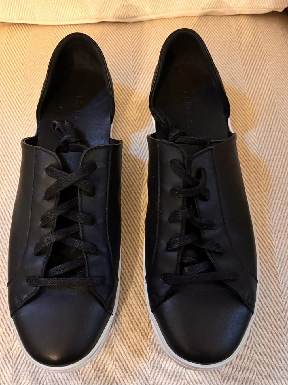 Freda Salvador Black Leather Side Cutout Low Top Sneakers Size 11